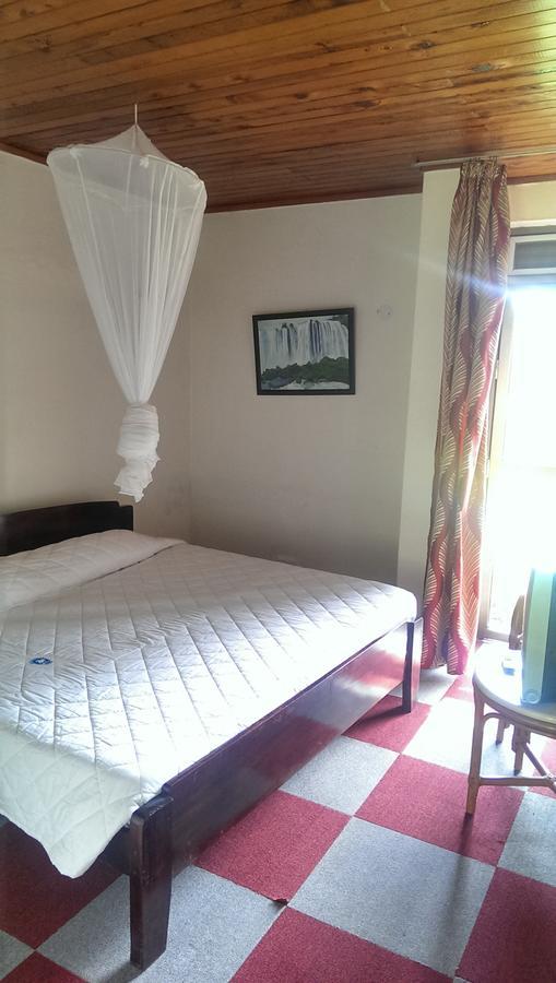 White Horse Inn Kabale Exterior photo